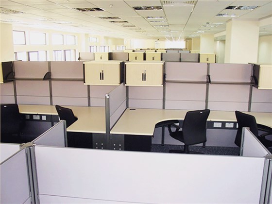 迪欧办公家具——中国国花旗银行办公空间办公家具搭配布局